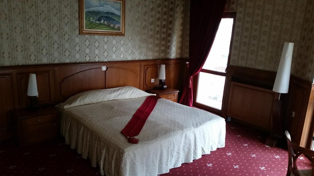 Hotel Brothers Смолян Экстерьер фото